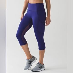 NWOT Lululemon Outrun 17" Crop Emperor Blue Leggings size 4